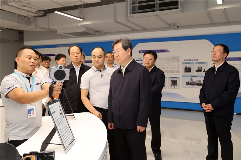 河南省委书记楼阳生调研雷神研究院